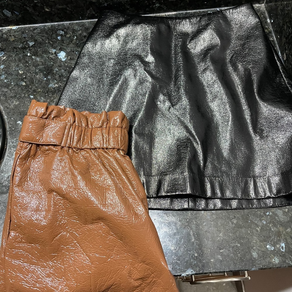 Express skirt black patent leather